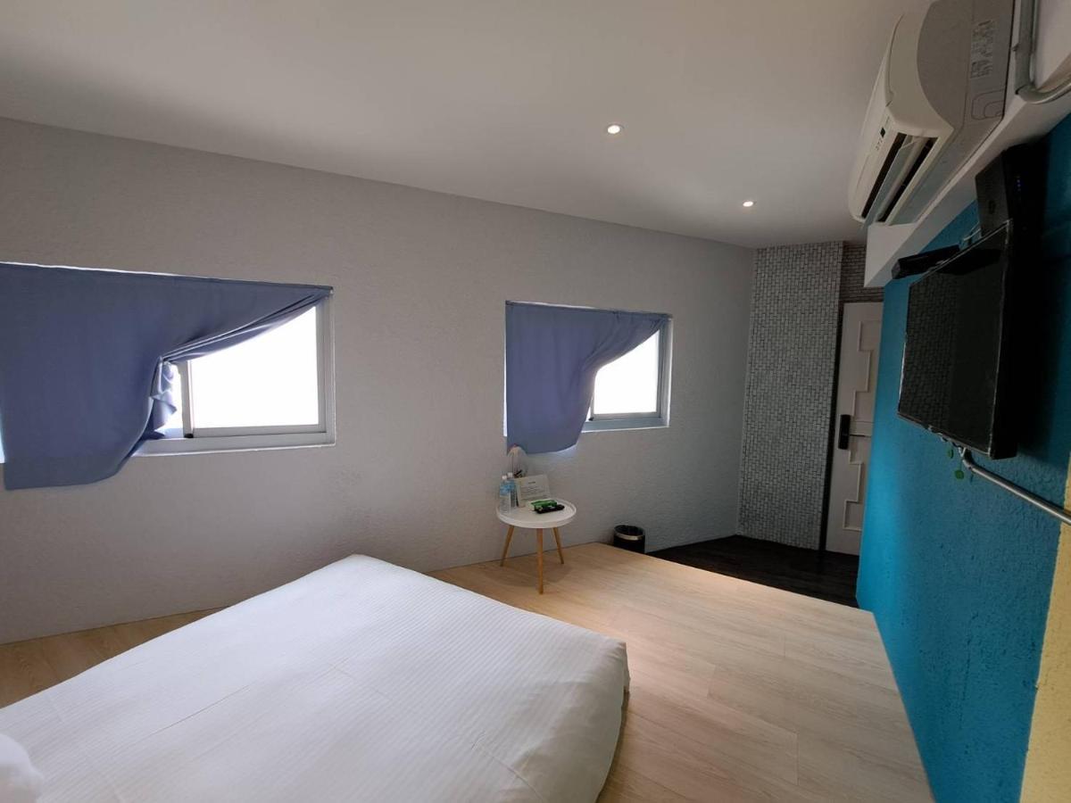 King Wow Inn Đài Nam Ngoại thất bức ảnh