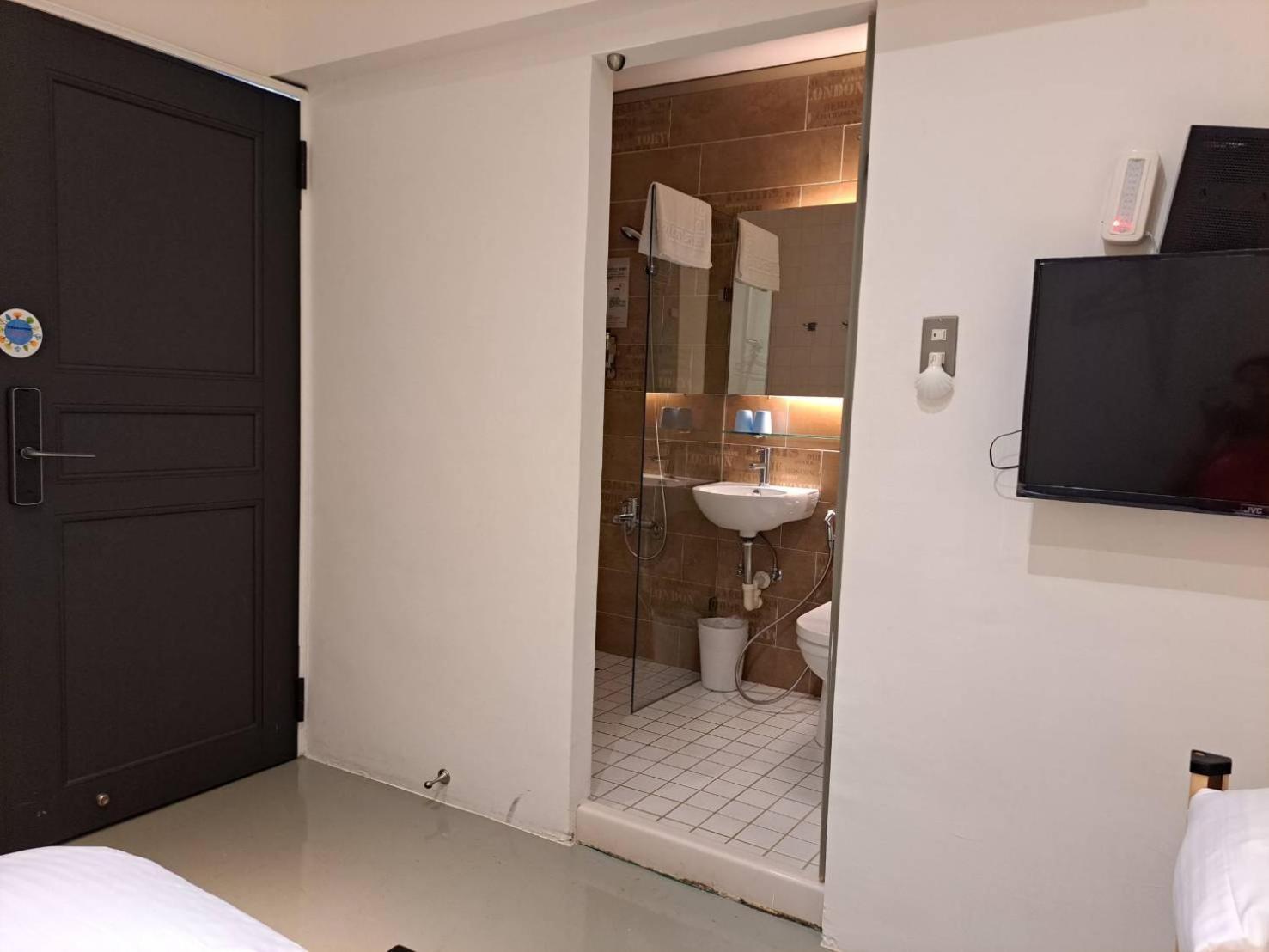 King Wow Inn Đài Nam Ngoại thất bức ảnh